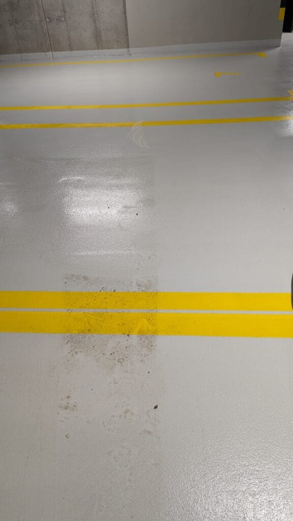 Podziemny parking w apartamentowcu na Wilanowie