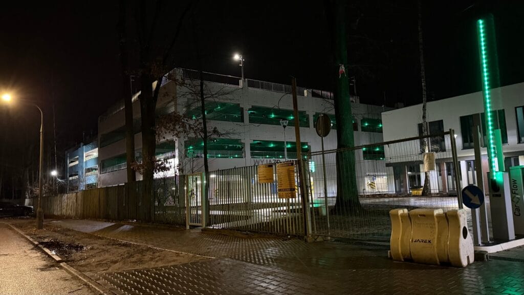 parking samochodowy wielopoziomowy NIK